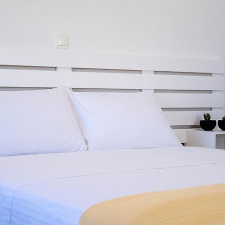Paktia Villas Парос Екстериор снимка