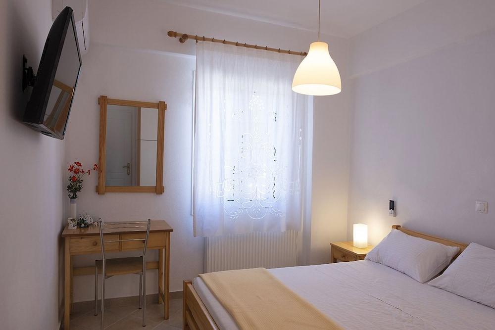 Paktia Villas Парос Екстериор снимка