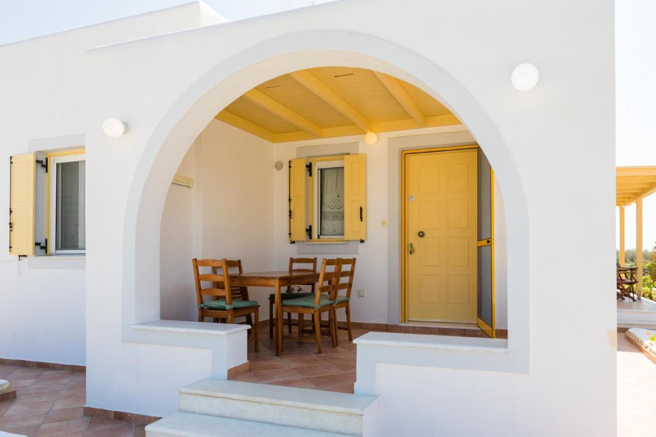 Paktia Villas Парос Екстериор снимка